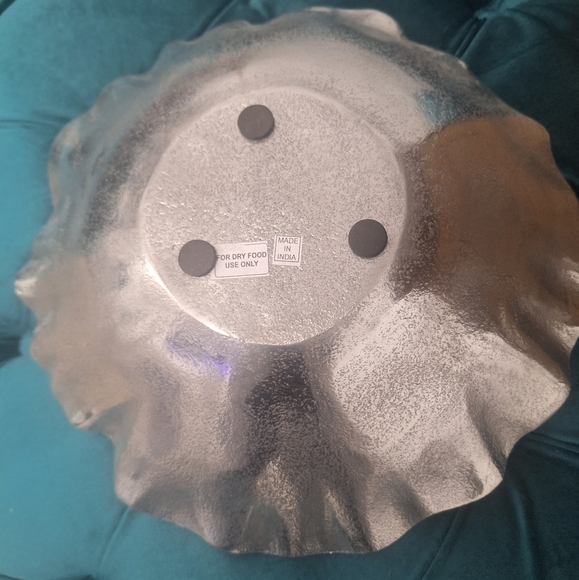 Silver Cabbage leaf decorative dish - New - Picture 3 of 4